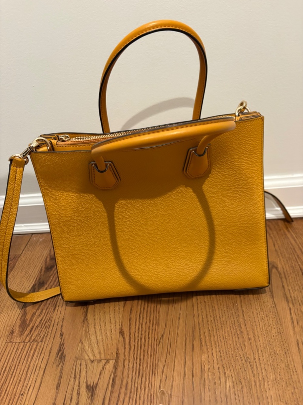 Michael Kors Mercer Large Tote - Picture 4 of 5
